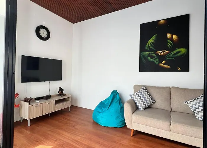 Guest house Oemah Ozzy 2 Bedroom With Privat Pool Seminyak (Bali)