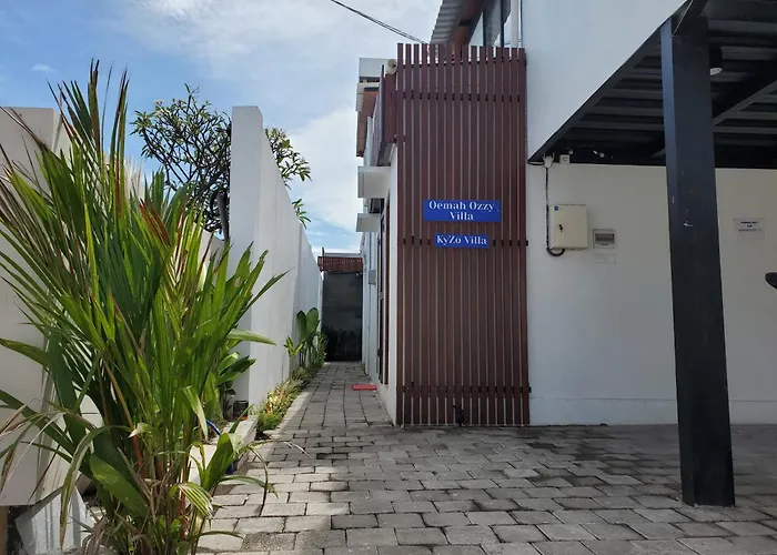 Oemah Ozzy 2 Bedroom With Privat Pool Guest house 3*